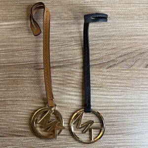 Michael kors set Brown and Black Leather hangtag Set